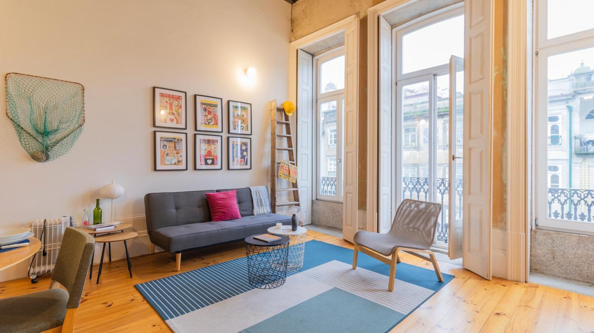 Eccentric Mouzinho Mezzanine By Lovelystay Porto Exterior photo