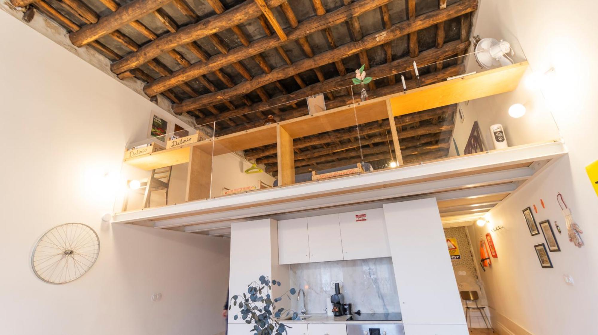 Eccentric Mouzinho Mezzanine By Lovelystay Porto Exterior photo