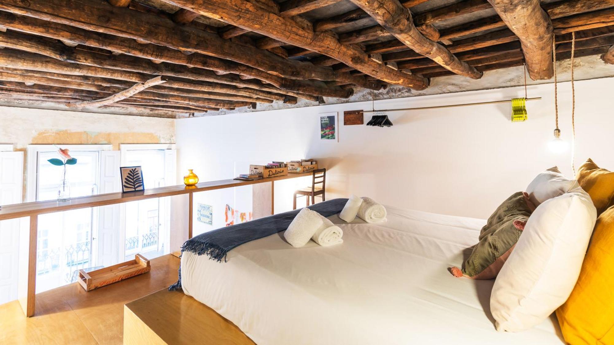 Eccentric Mouzinho Mezzanine By Lovelystay Porto Exterior photo